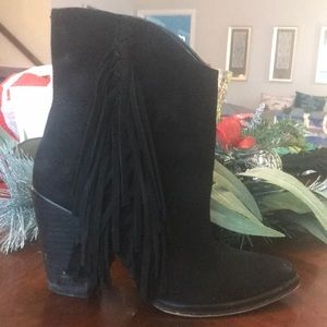 Dolce vita Black fringe leather ankle booties